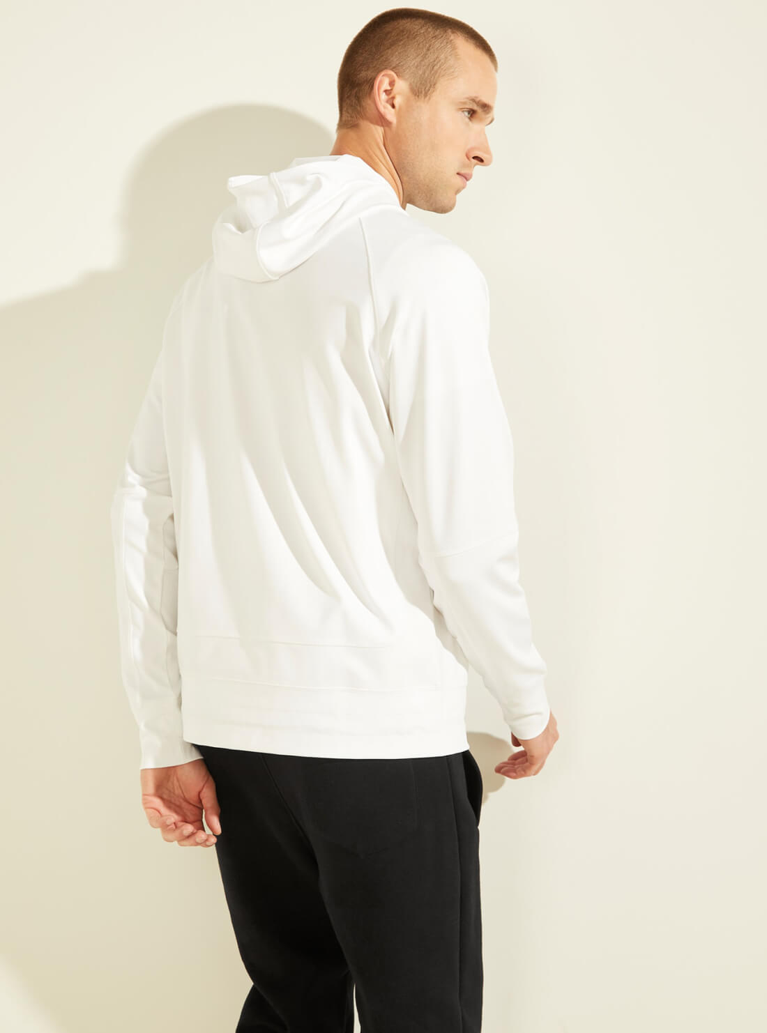 GUESS Mens White Arden Scuba Active Hoodie U0BA29KA5N0 Back View