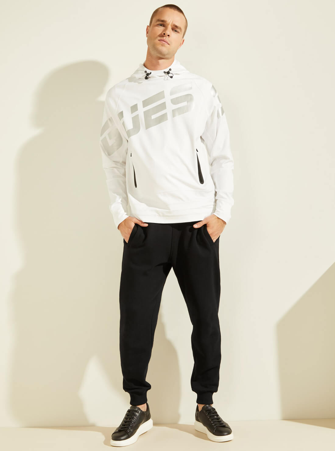 GUESS Mens White Arden Scuba Active Hoodie U0BA29KA5N0 Full View