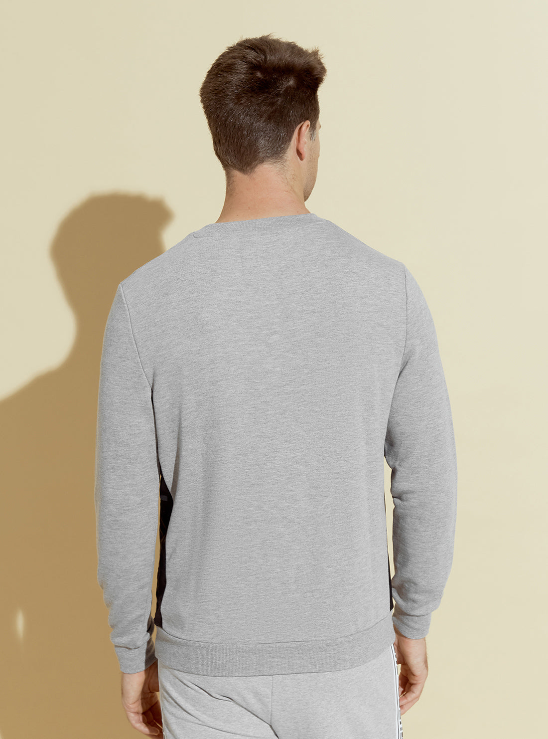 GUESS Mens Grey Crew Neck Metallic Logo Sweatshirt U0BA02KA560 Back View