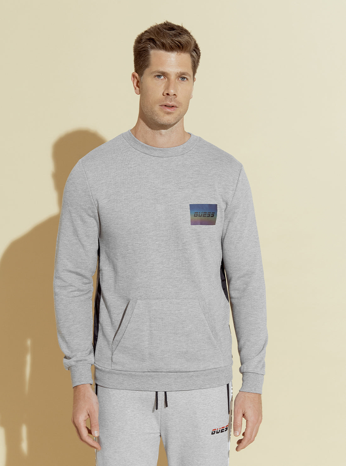 GUESS Mens Grey Crew Neck Metallic Logo Sweatshirt U0BA02KA560 Front View