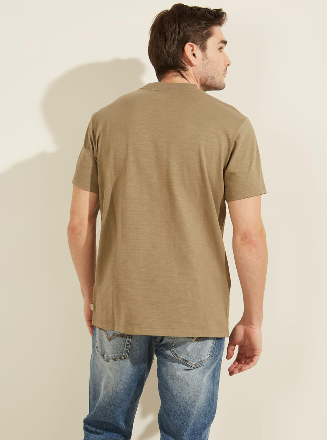 GUESS Mens Tan David Nylon Pocket T-Shirt M1GP18RA7O0 Back View