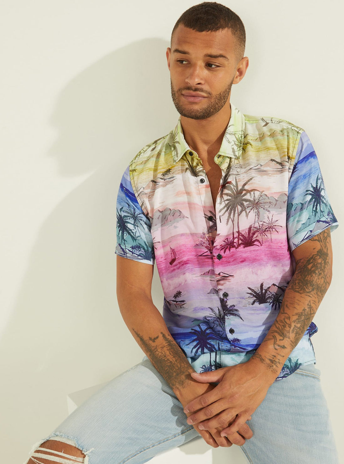 GUESS Mens Eco Multicoloured Distant Shores Shirt M0YH18RD4Z0 Front View