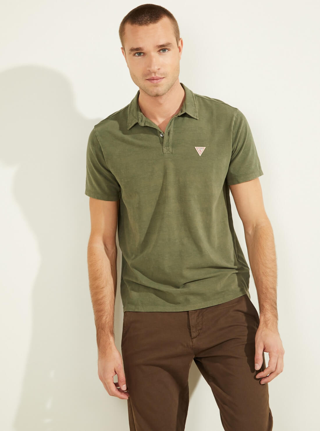 GUESS Mens Army Green Eli Jersey Washed Polo T-Shirt M0YP68R9Y10 Front View