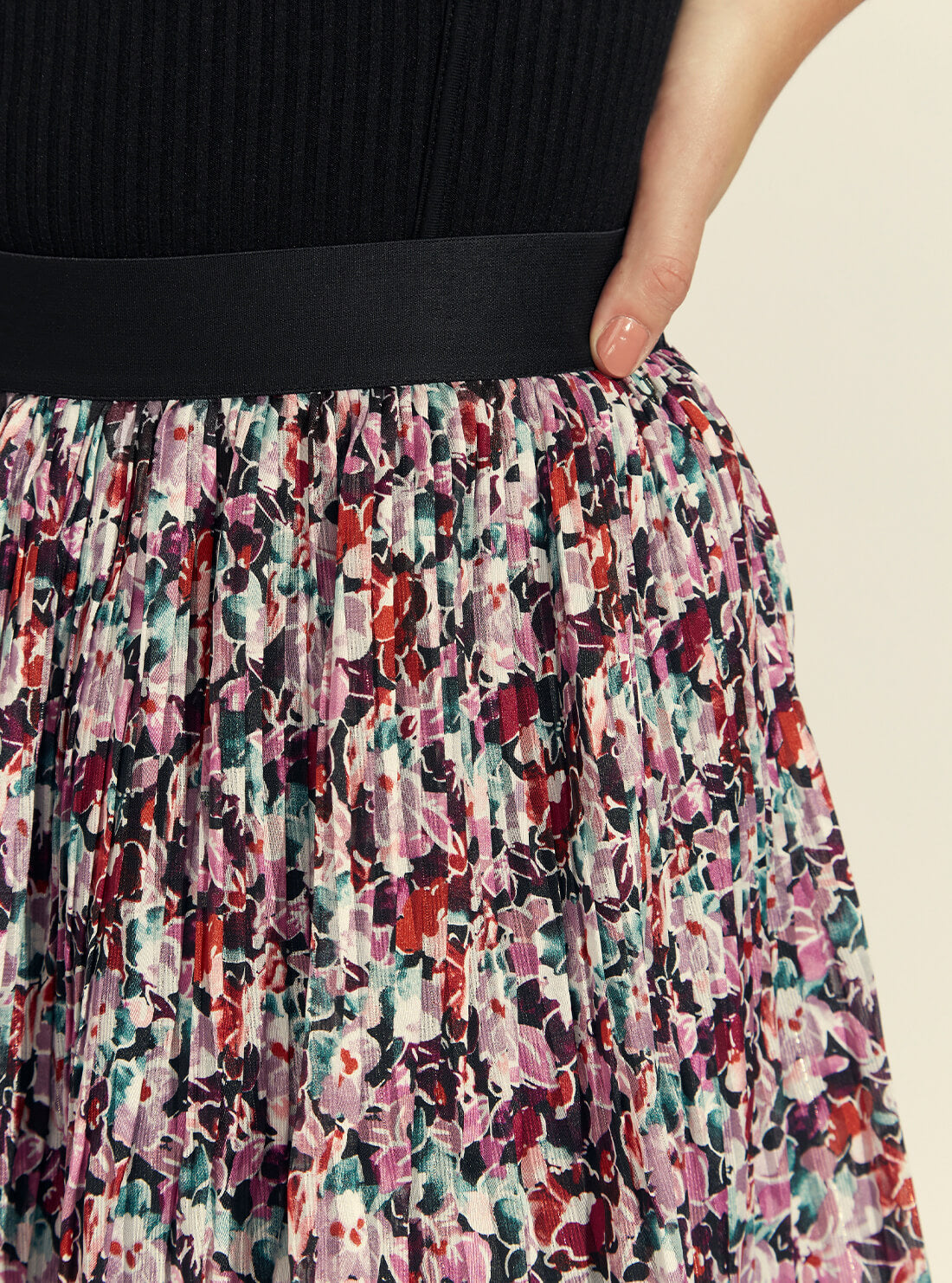 GUESS Womens Print Elisea Floral Mini Skirt W1BD10WE5A2 Side View