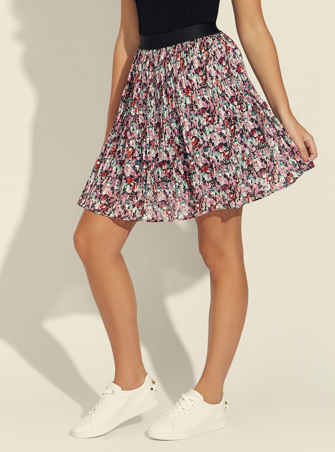 GUESS Womens Print Elisea Floral Mini Skirt W1BD10WE5A2 Front Side View