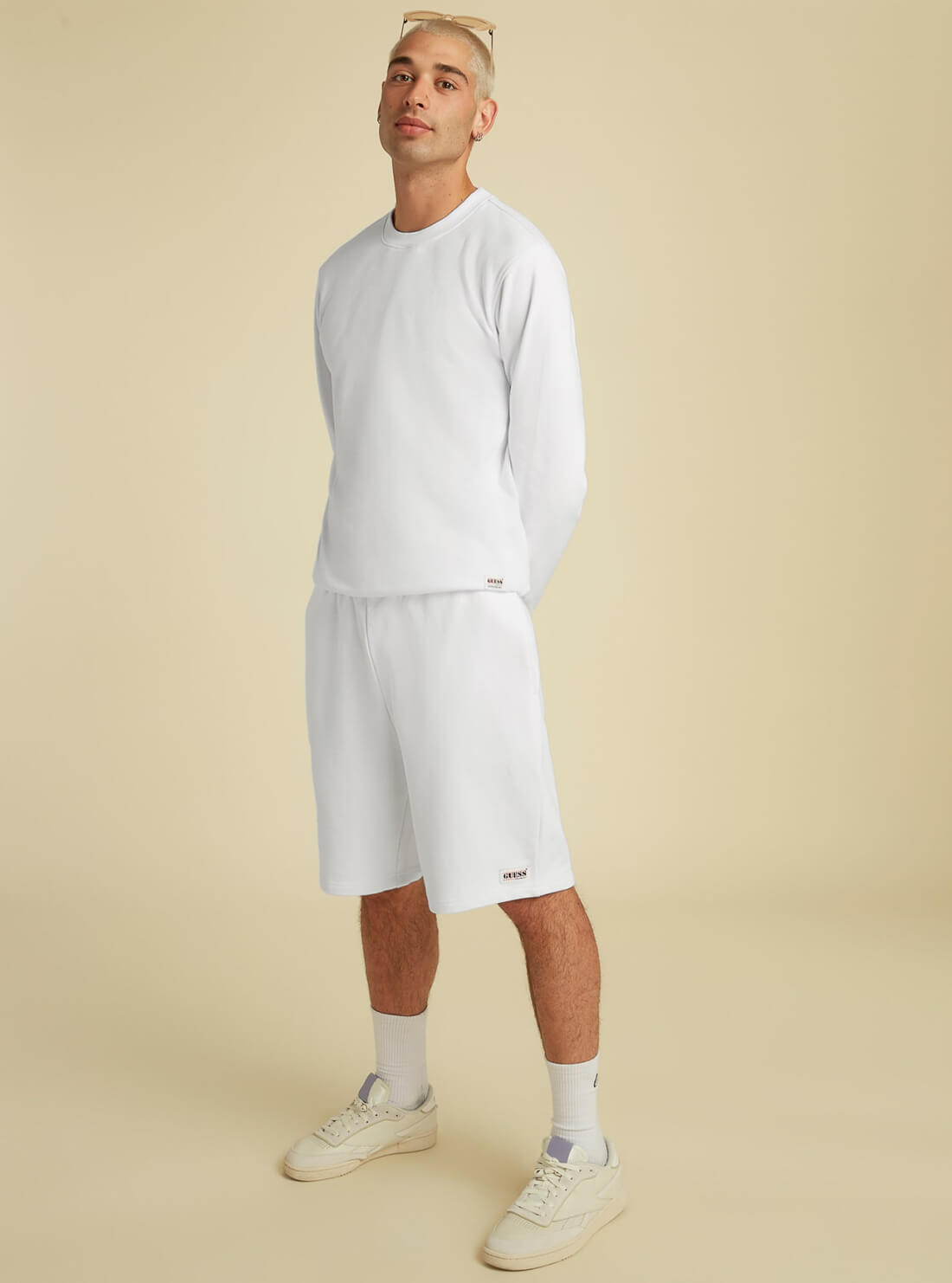GUESS Mens GUESS Originals White Kit Crewneck Pullover MBYQ00RA1B2 Front Full View