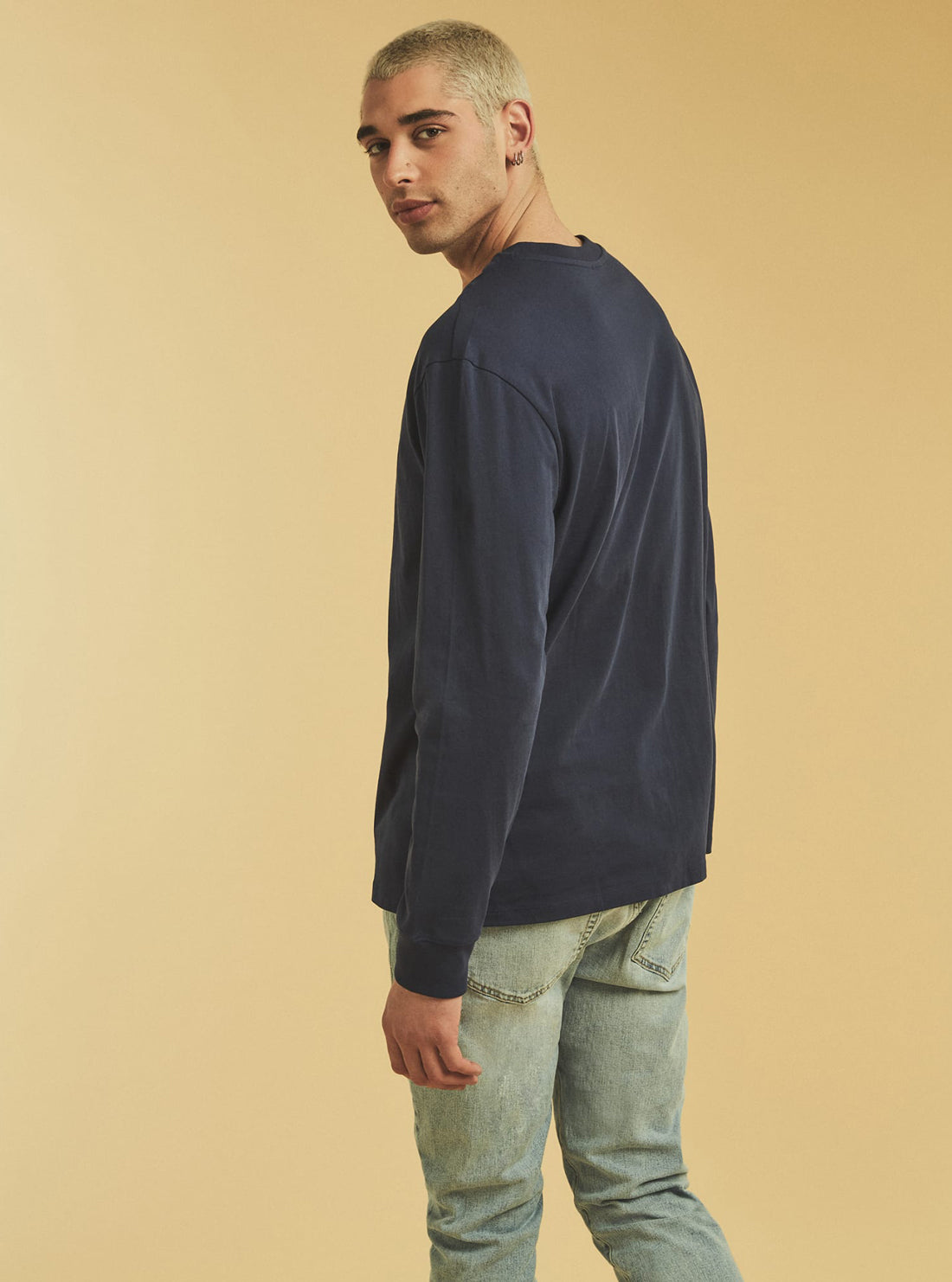 GUESS Mens GUESS Originals Navy Stencil Logo T-Shirt M1GI13RAGP0 Model Back View