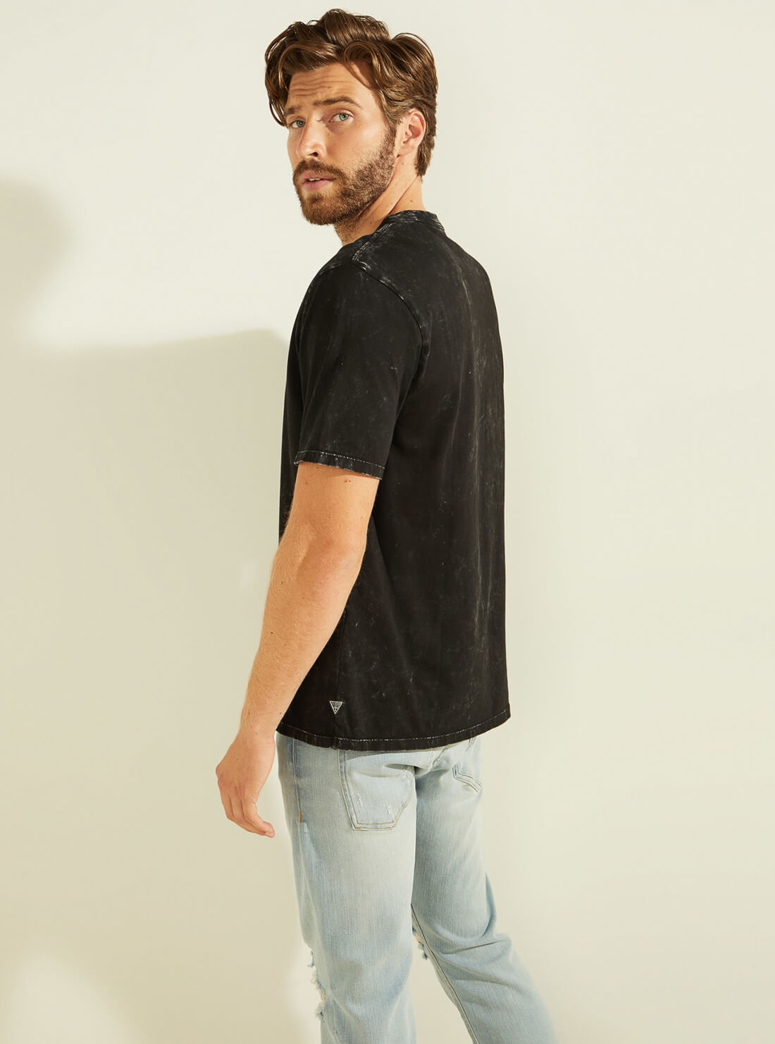 GUESS Mens Black Gamer Logo Oversized T-Shirt M0YP52R9XF0 Back View