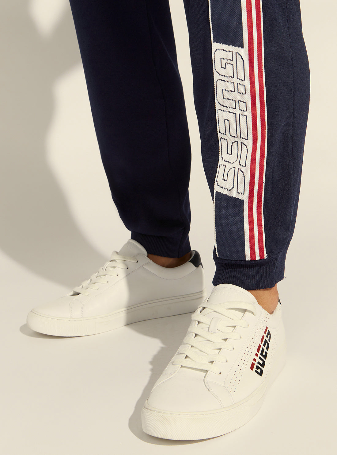 GUESS Mens  Blue Anthony Tech Active Trackpants Z2RB10ZZ04U Logo Detail View