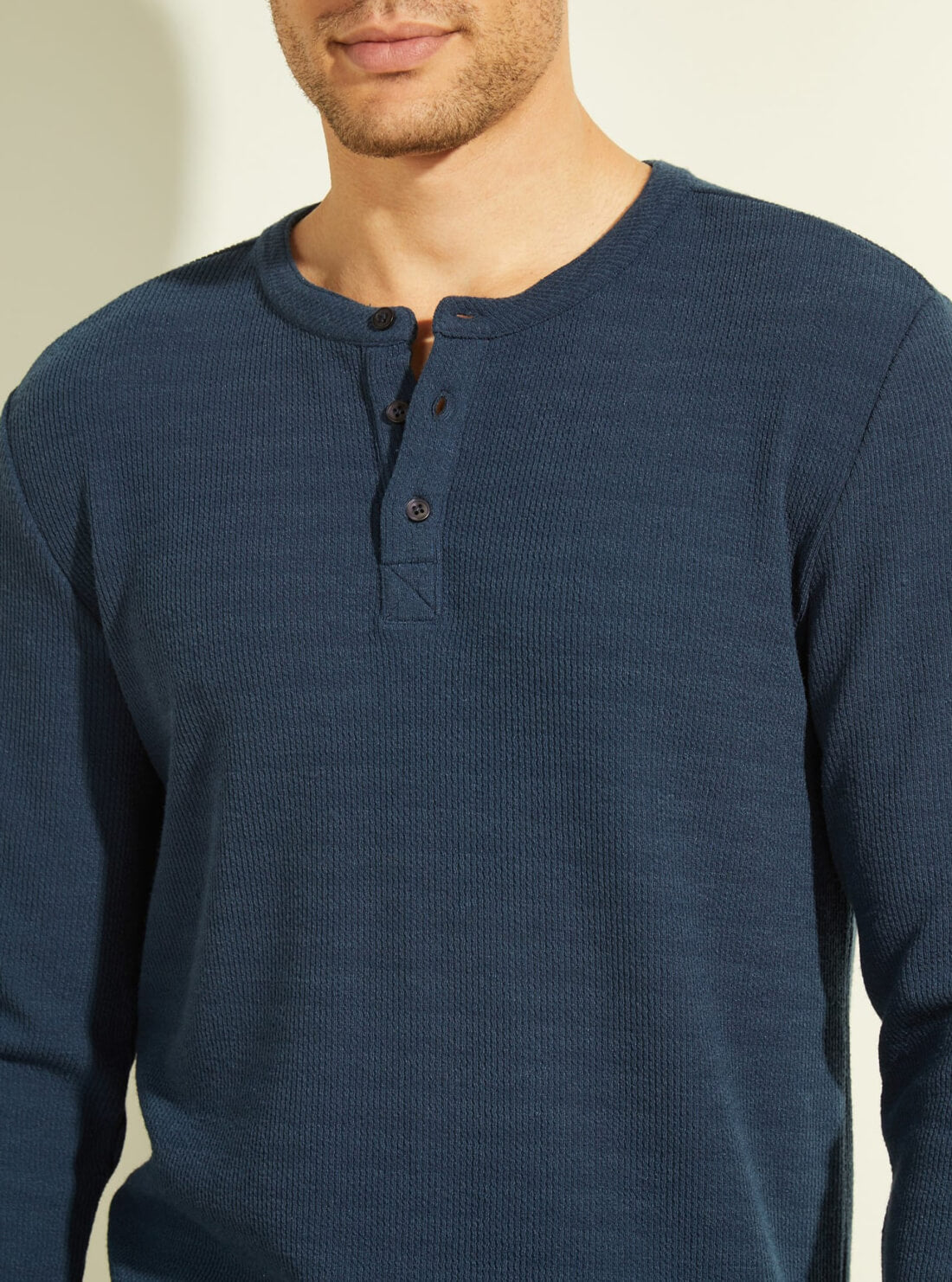 GUESS Mens Navy Blue Vista Textured Rib Henley T-Shirt M2RP17KB090 Detail View