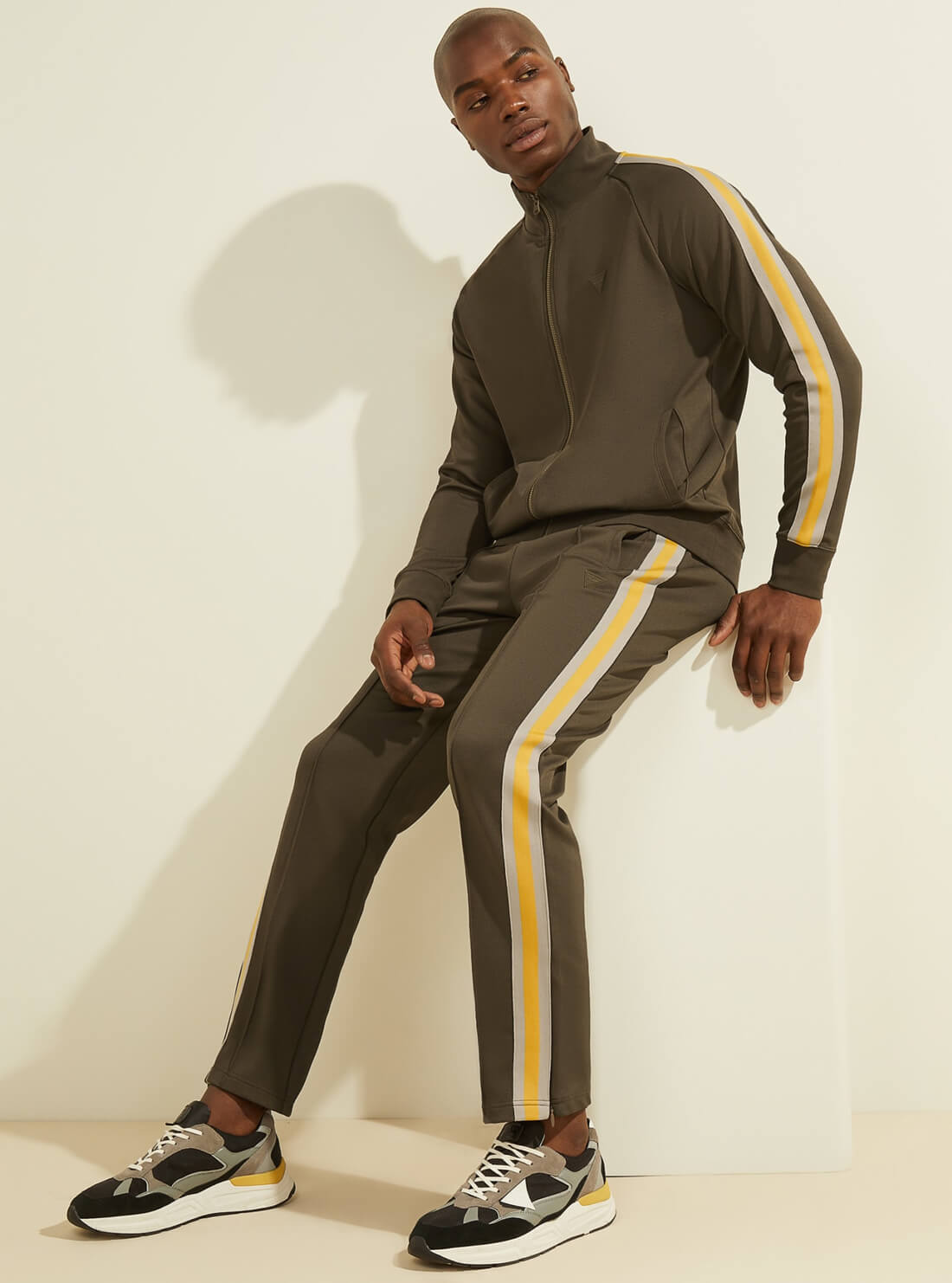 GUESS Mens  Eco Brown Matthew Active Trackpants Z2RB12FL03X Full View