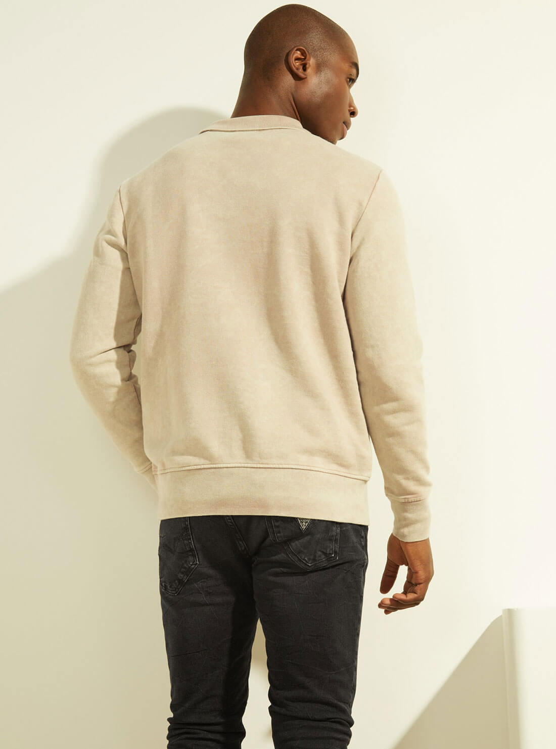 GUESS Mens Eco Pasadena Stone Cream Joao Polo Fleece Jumper M2GQ09KB4N1 Back View