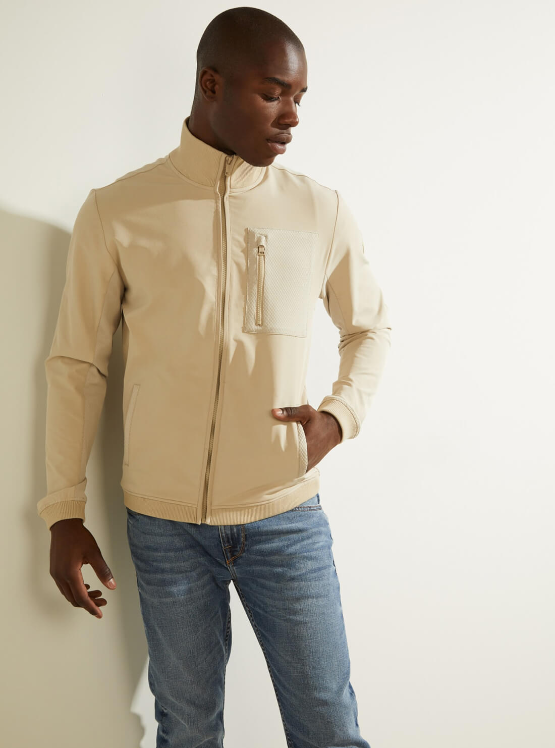 GUESS Mens Ecru Beige Explorer Zip-Up Jacket U1YA20RDR00 Side View