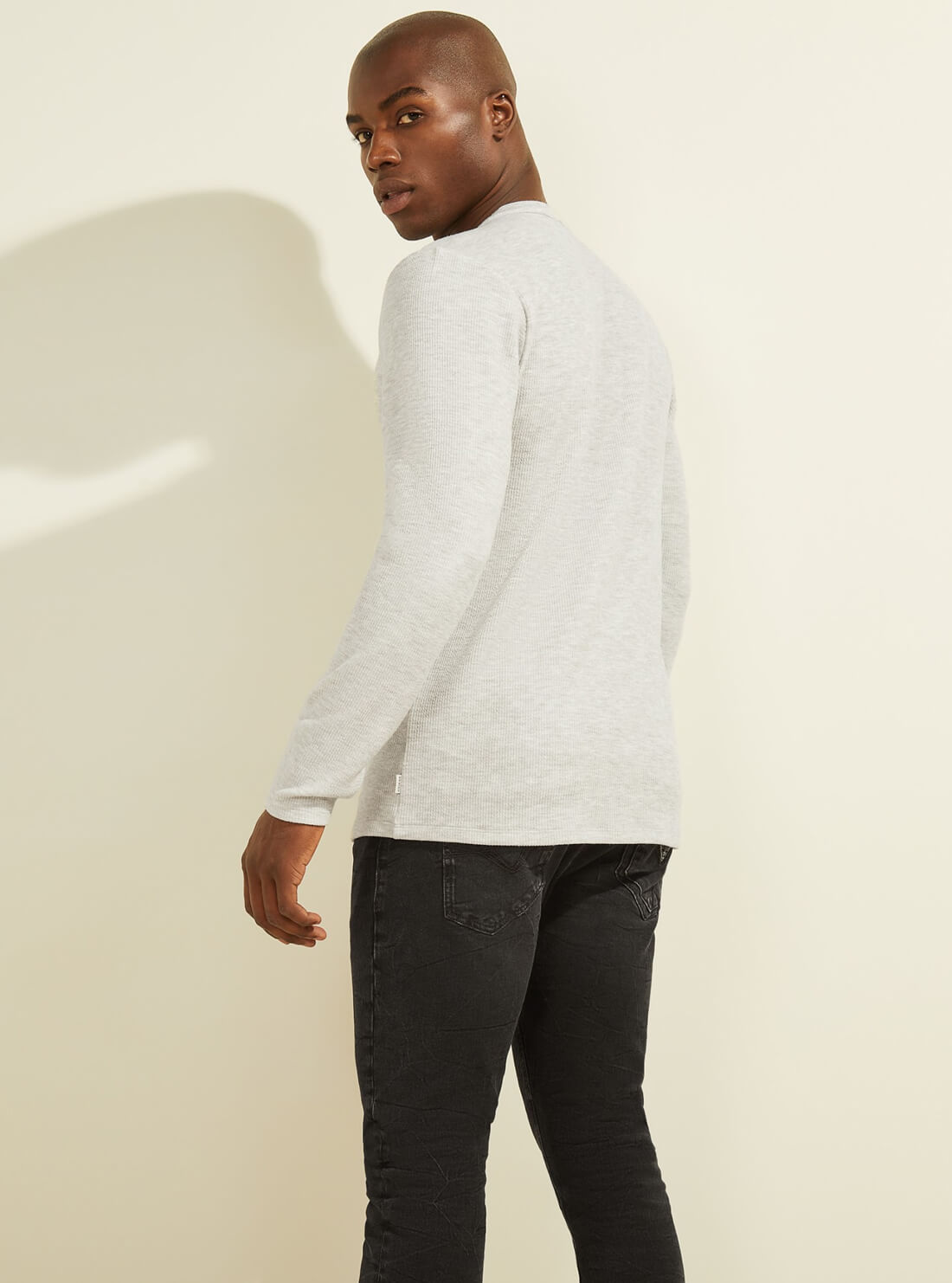 GUESS Mens Grey Vista Textured Rib Henley T-Shirt M2RP17KB090 Model Back View