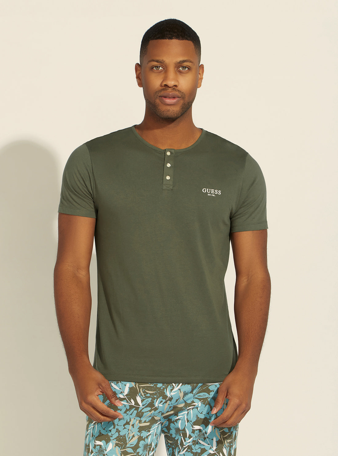 GUESS Mens Khaki Hibiscus Logo Pyjama 2-Piece Set U2GX00JR018 Top View