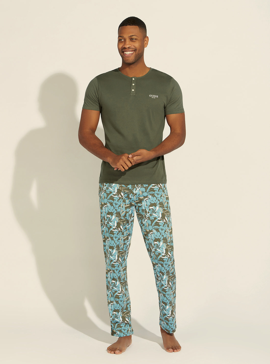GUESS Mens Khaki Hibiscus Logo Pyjama 2-Piece Set U2GX00JR018 Full View