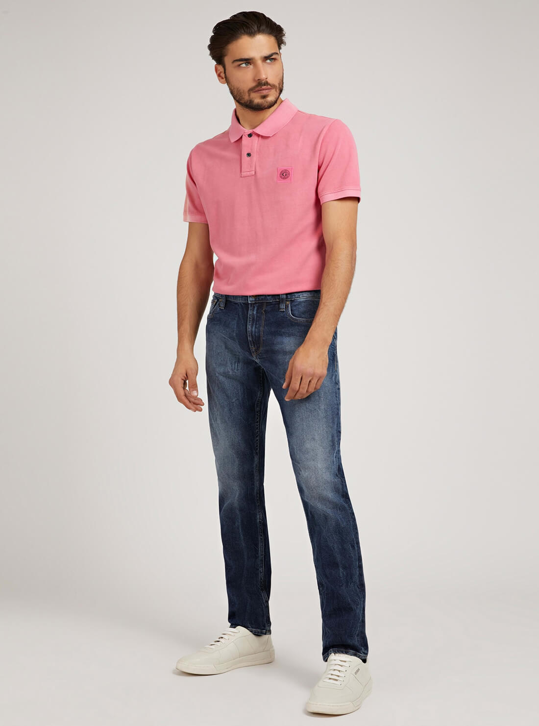 GUESS Mens Mid-Rise Slim Fit Tapered Leg Denim Jeans in Rambler Wash M2RAS2D3VC0 Model Full View