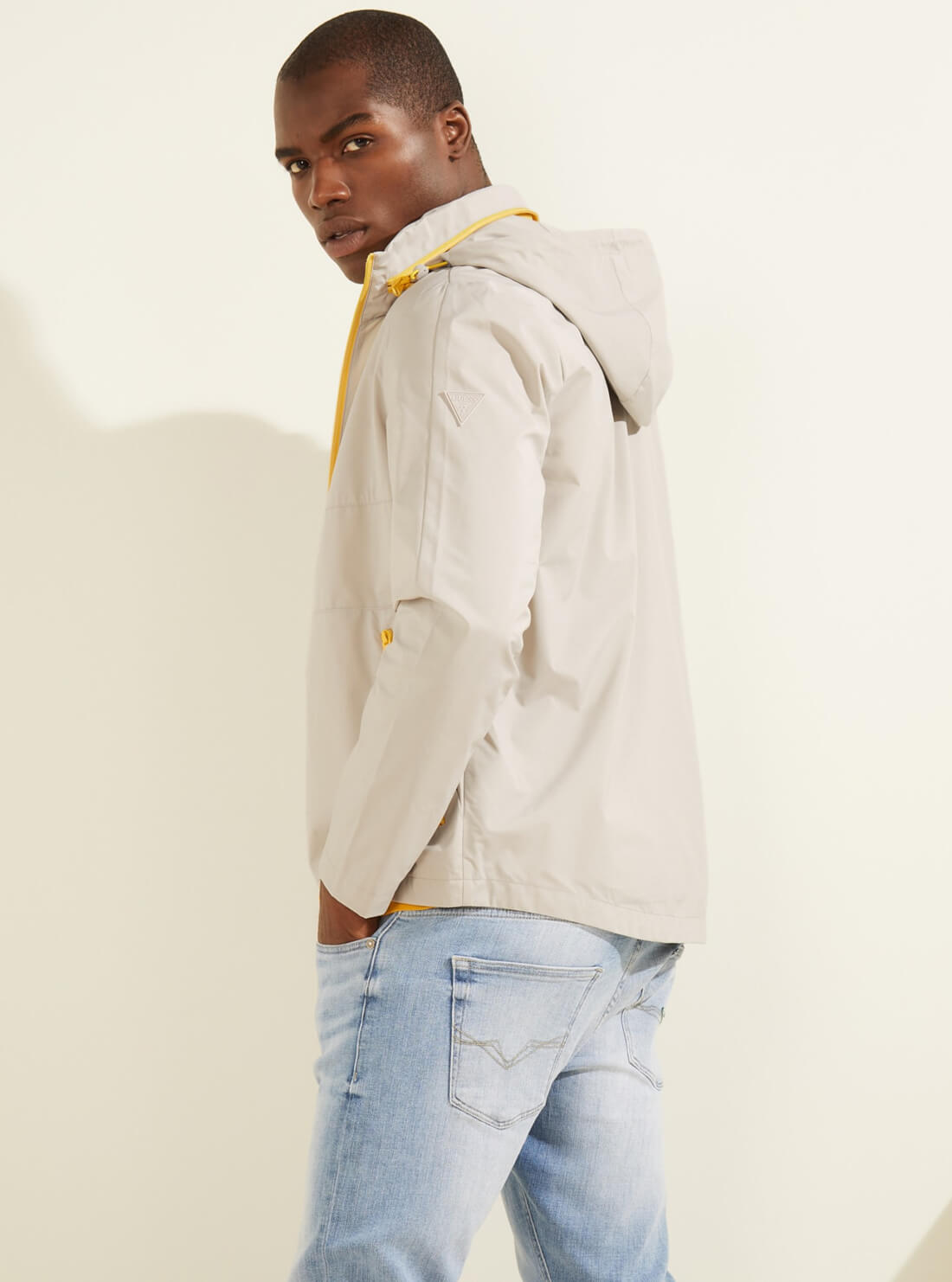 GUESS Mens  Taupe Lewis Active Windbreaker Jacket Z2RL03WO073 Back View