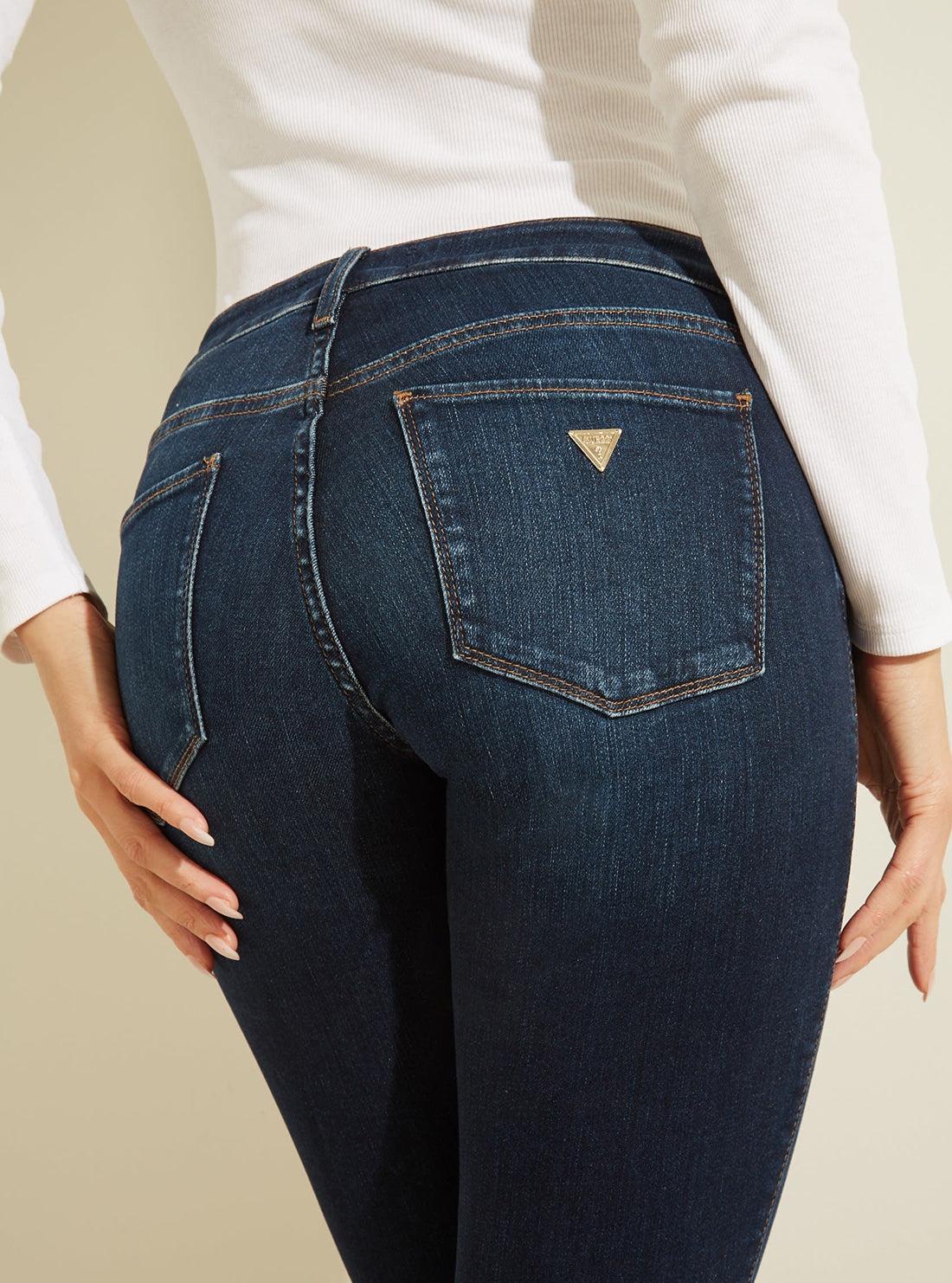 GUESS Womens  Mid-Rise Luxe Sexy Curve Denim Jeans In Dark Wash WB8AJ3R3KI1 Detail View