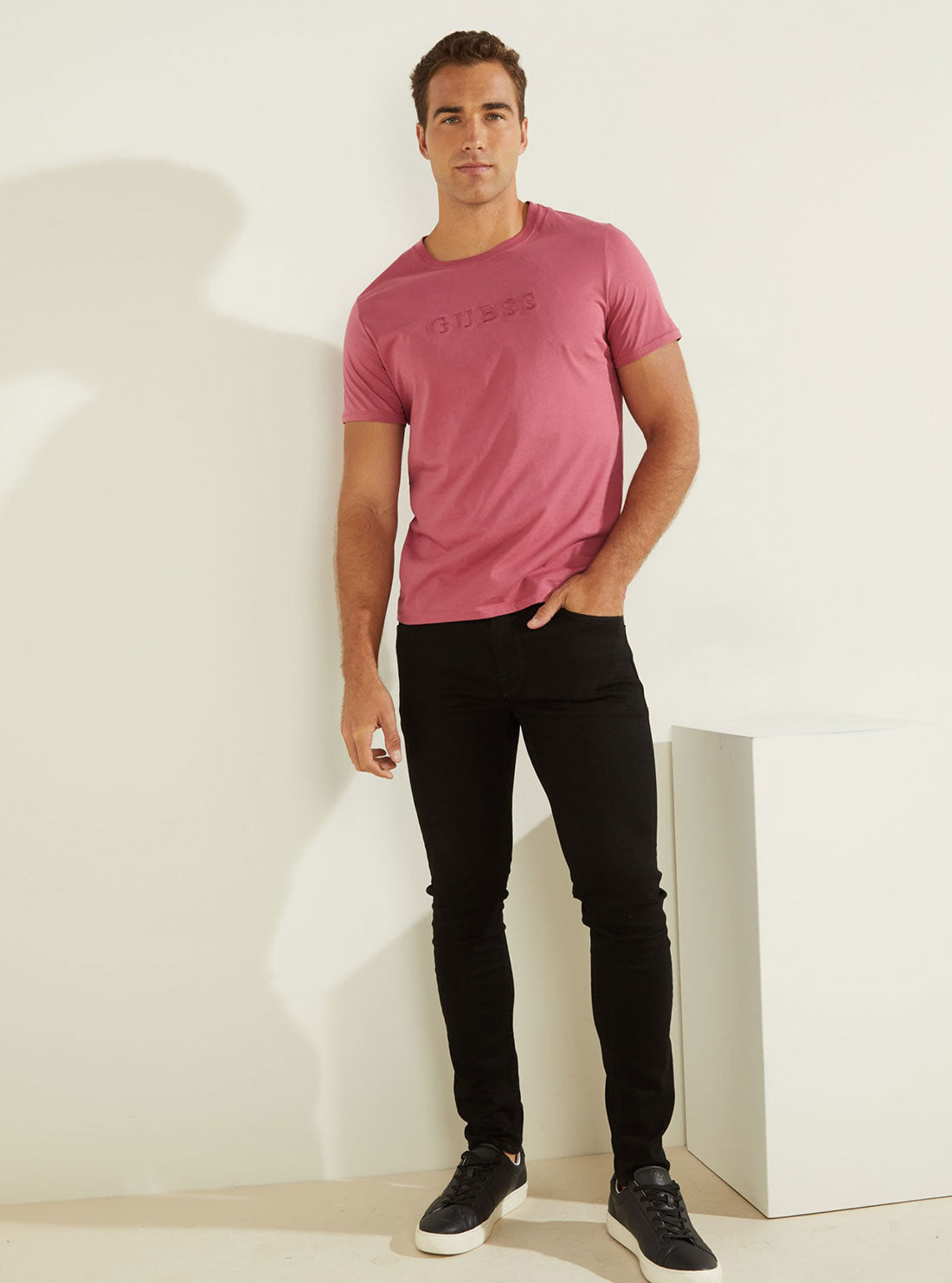 GUESS Mens Pink Pima Logo Crew Neck Tee M82P64R7HD0 Full View