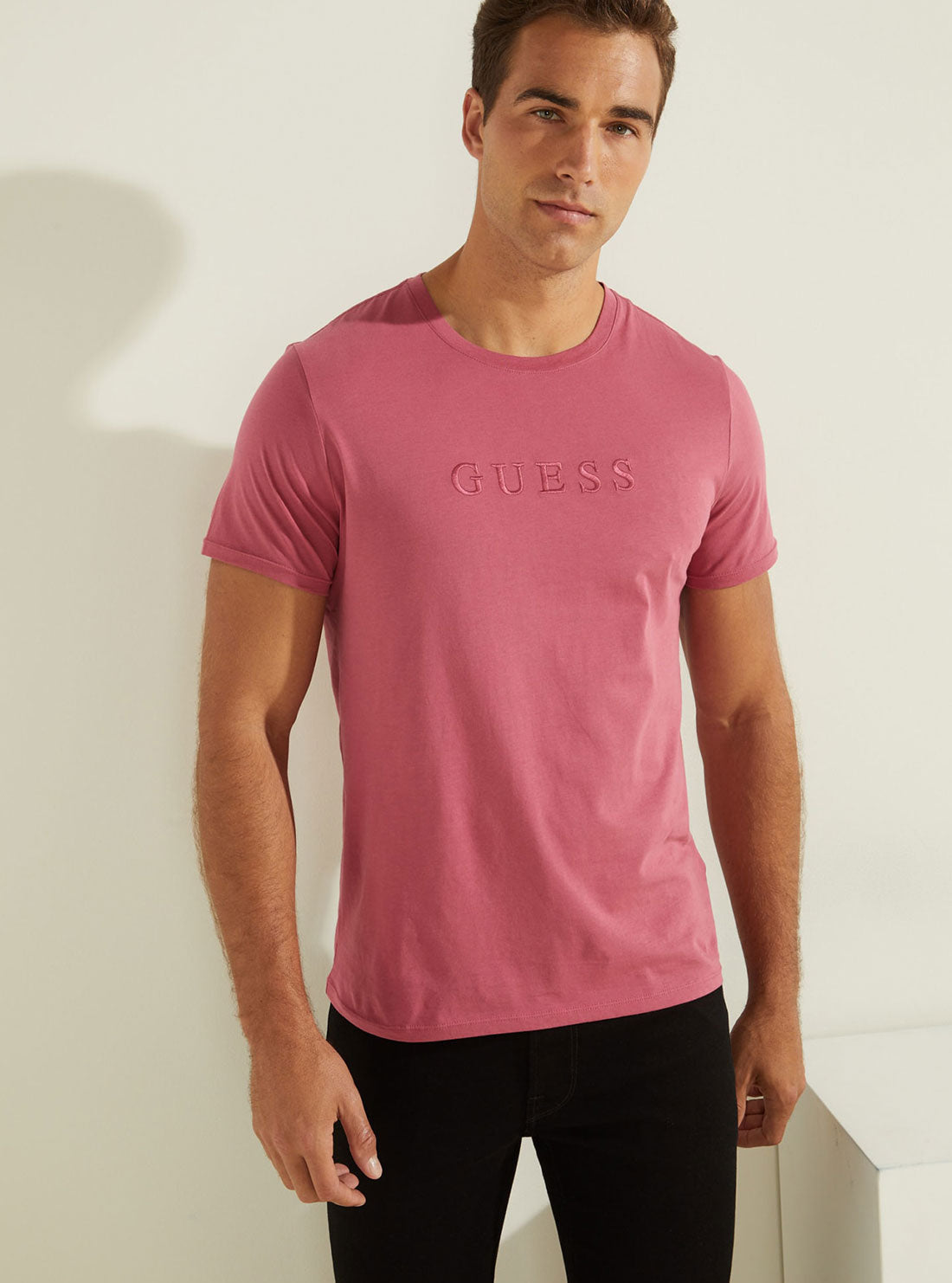 GUESS Mens Pink Pima Logo Crew Neck Tee M82P64R7HD0 Front View