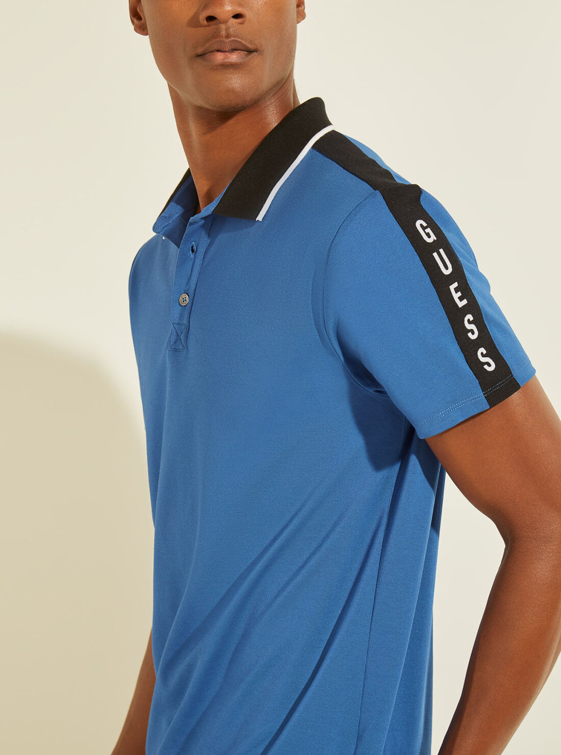 GUESS Mens Electric Blue Pique Logo Taping Polo T-Shirt M91P71R7PU0 Detail View