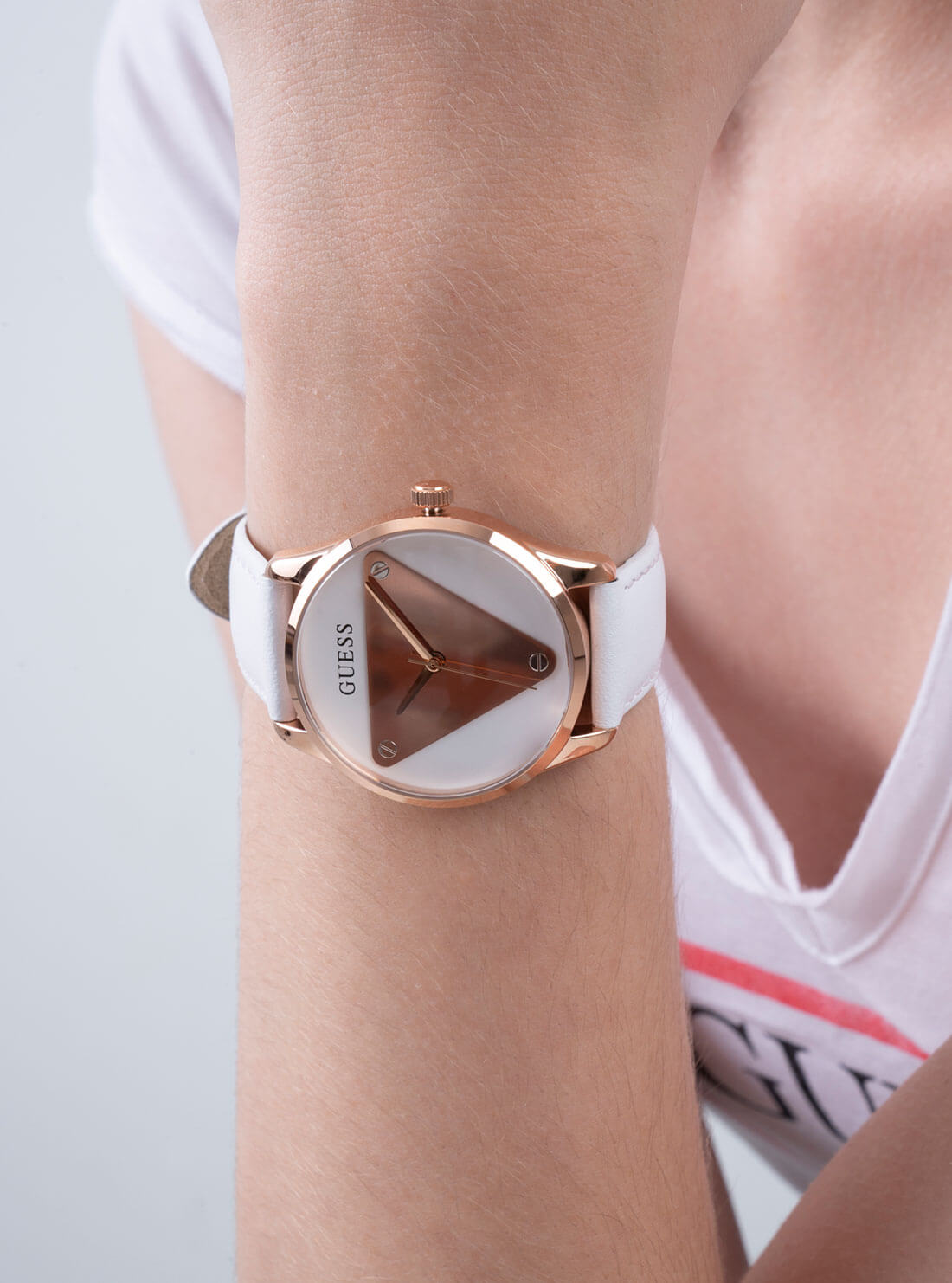   GUESS Womens White Rose Gold Emblem Watch GW0399L2 Model Detail View