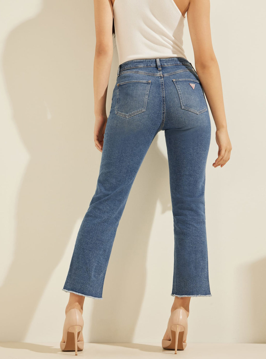 GUESS Womens 1981 High-Rise Straight Leg Raw Hem Denim Jeans In Dumont Wash WBBA08D4JB1 Back View