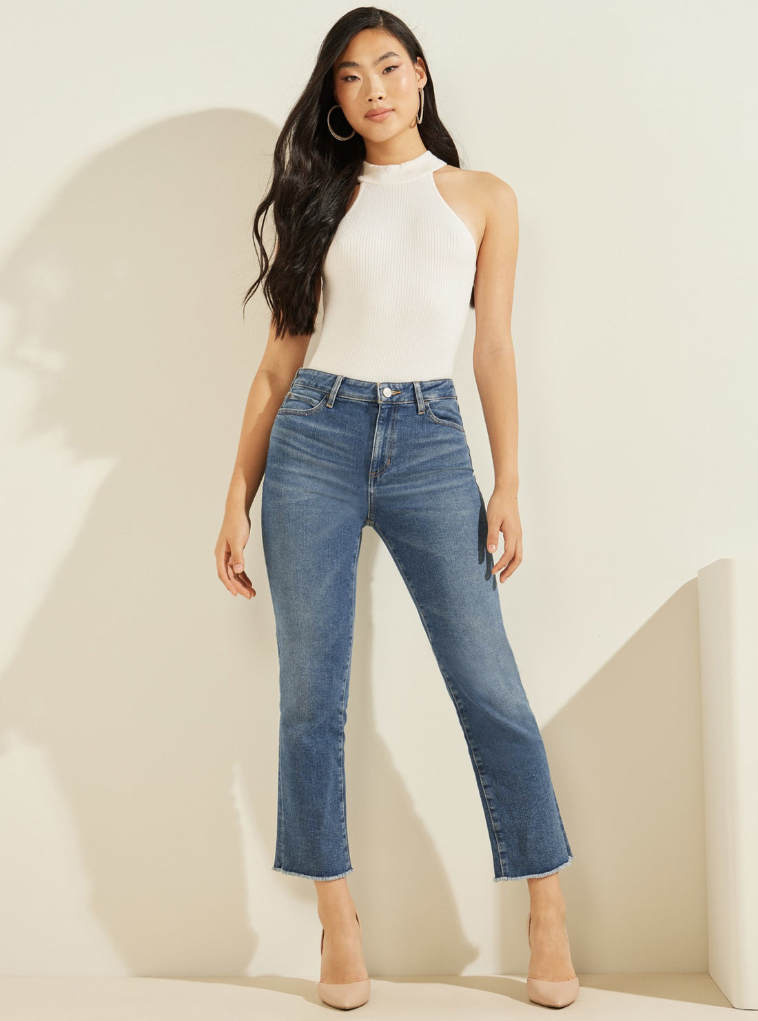 GUESS Womens 1981 High-Rise Straight Leg Raw Hem Denim Jeans In Dumont Wash WBBA08D4JB1 Model Full View