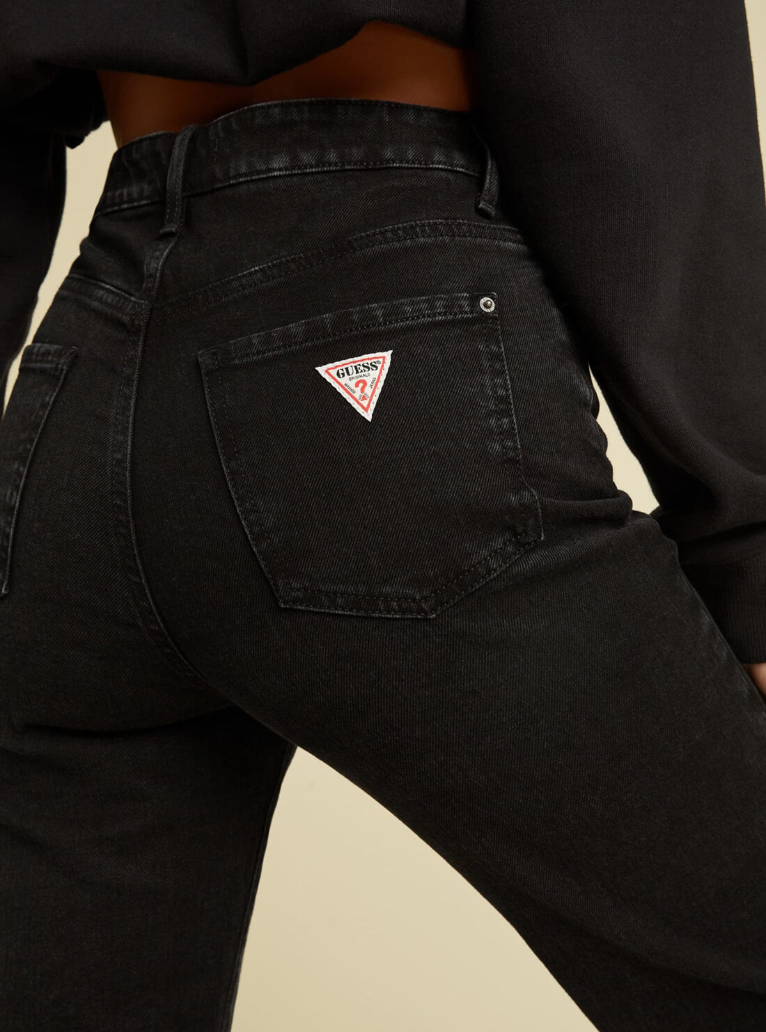 GUESS Womens Guess Originals Mid-Rise Slim Fit Straight Leg Denim Jeans in Dirt Wash W1BG07D4AS0 Detail View