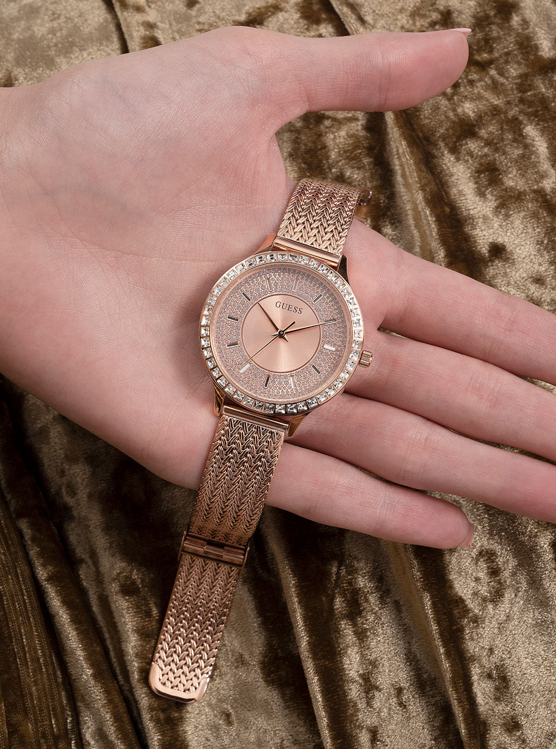 GUESS Womens Rose Gold Soiree Mesh Watch Hand View