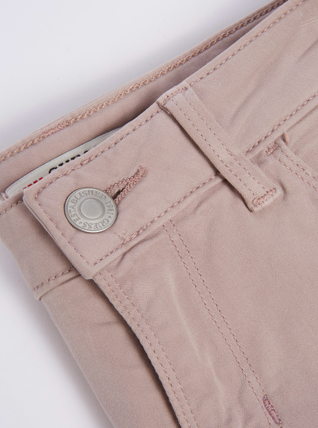 GUESS Womens Mid-Rise Curvy Fit Skinny Jeans In Rose Taupe W1GAJ2W77RE Detail View