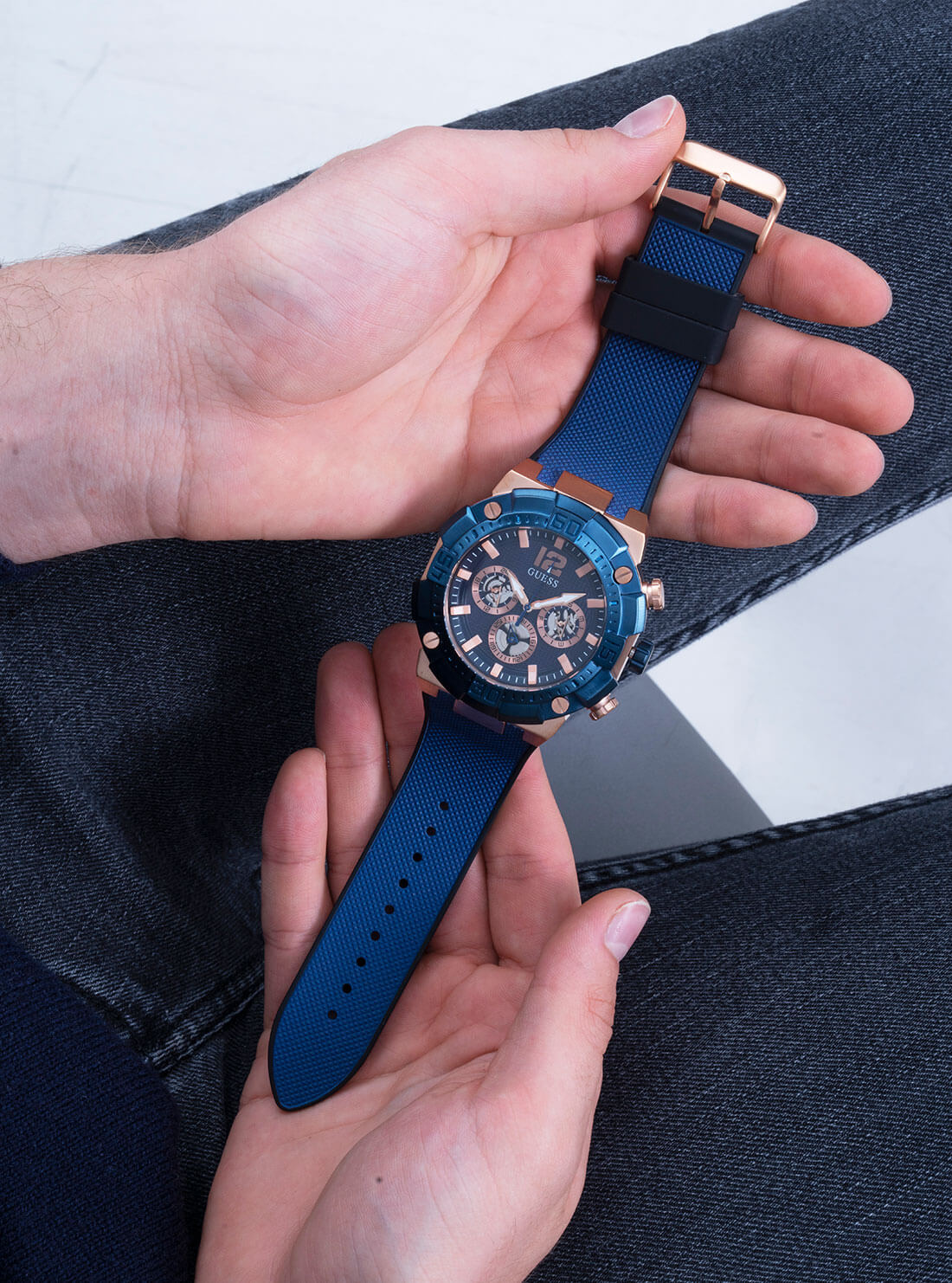 GUESS Mens Blue Navigator Watch GW0264G4 Model Hand view