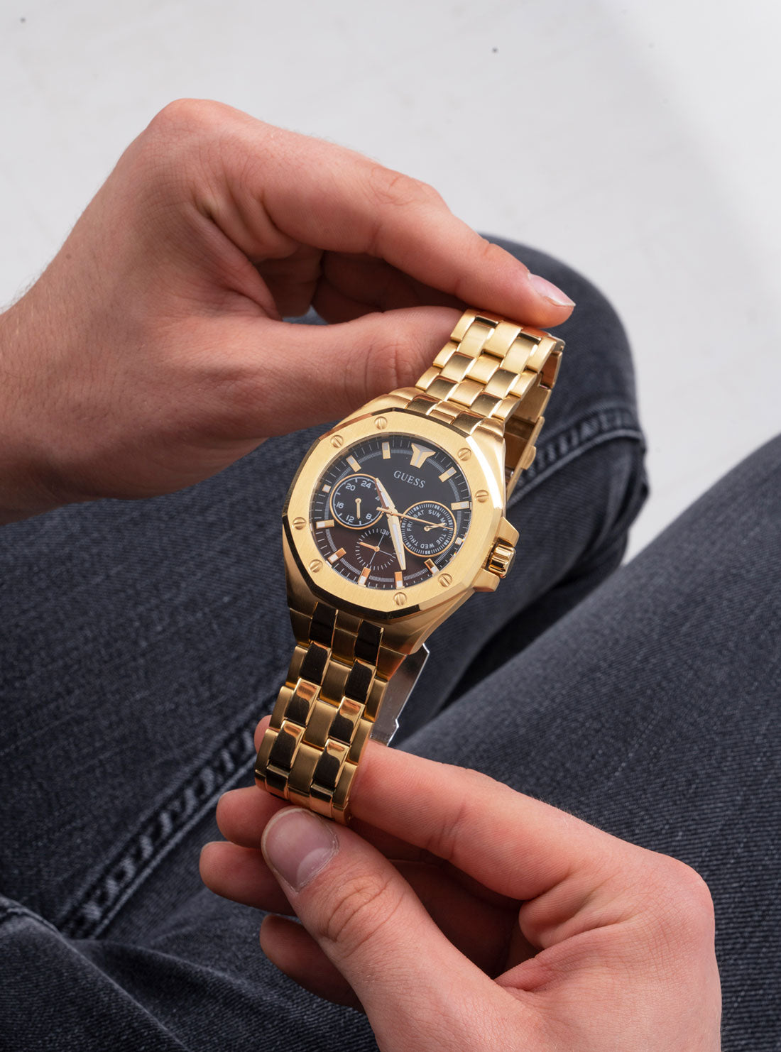 GUESS Mens Gold Top Gun Watch GW0278G2 Model View