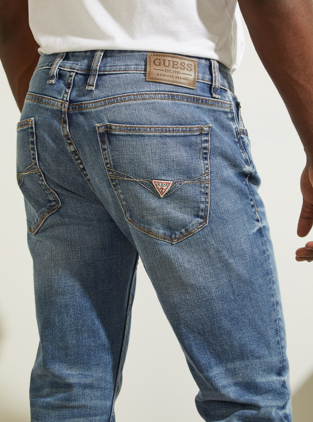 guess Mid-Rise Slim Straight mens Denim Jeans in Mercer Wash detail view