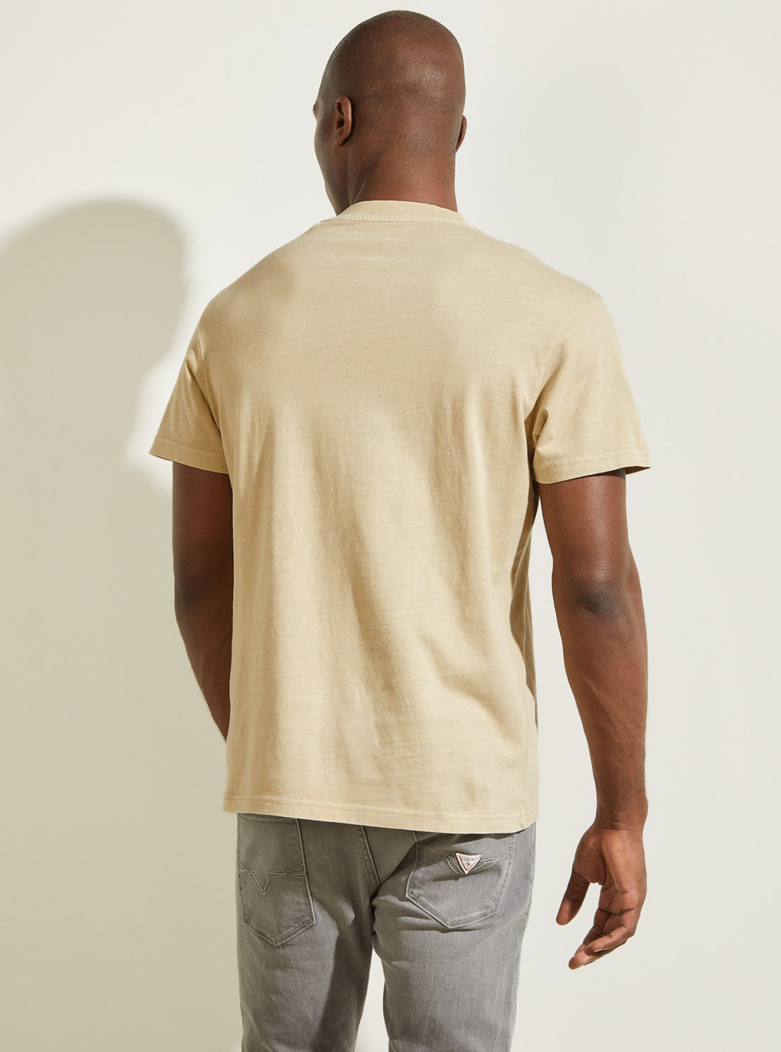 GUESS Mens Beige Classical Embroidered Logo T-Shirt M1BI26K8FQ1 Back View