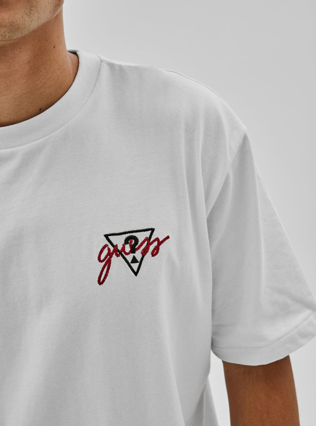 GUESS Mens GUESS Originals x Anna Nicole Smith White Bowyer Oversized T-Shirt M1BI41KAGP0 Front Detail  View