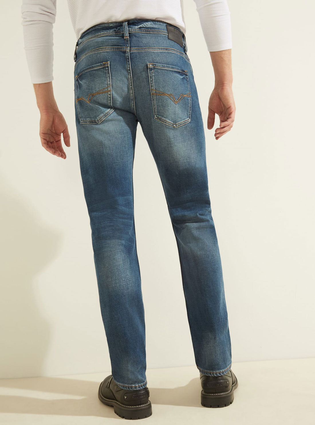 GUESS Mens Mid-Rise Regular Straight Denim Jeans In Delta Wash MB3AR4303DF Back View