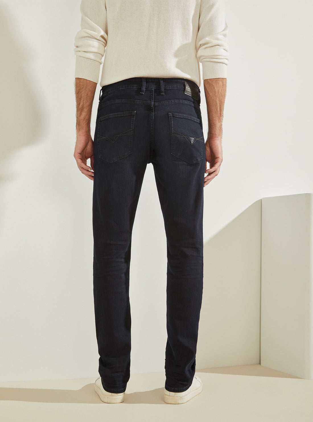 GUESS Mens Mid-Rise Slim Straight Denim Jeans in Dark Cast Wash MBBAS1D47G1 Back View