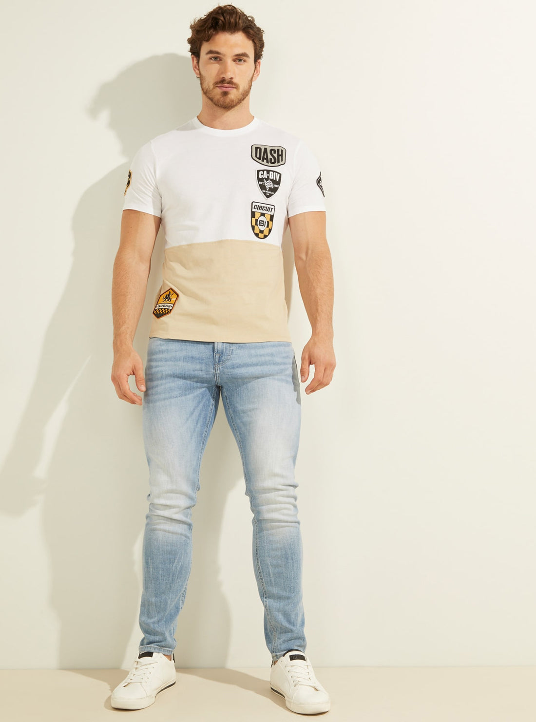 GUESS Mens White Patch T-Shirt    MBBI39K8FY1 Full View