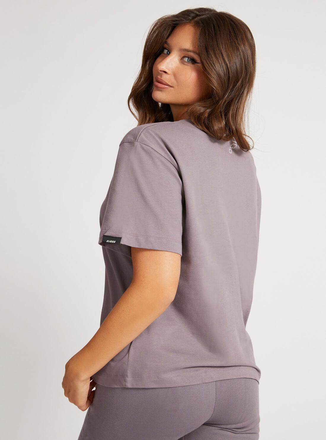 GUESS Womens  Eco Purple Dalya Logo Active T-Shirt O1BA06I3Z11 Back View
