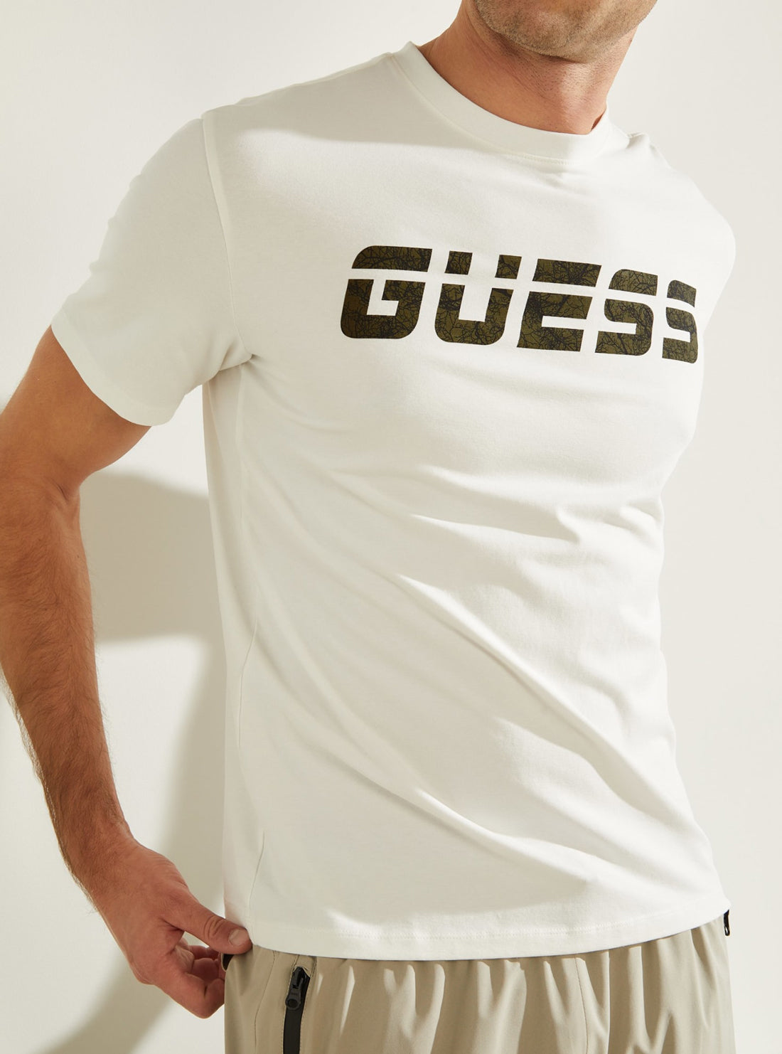 GUESS Mens Eco White Jake T-Shirt    U1BA10J1311 Detail View