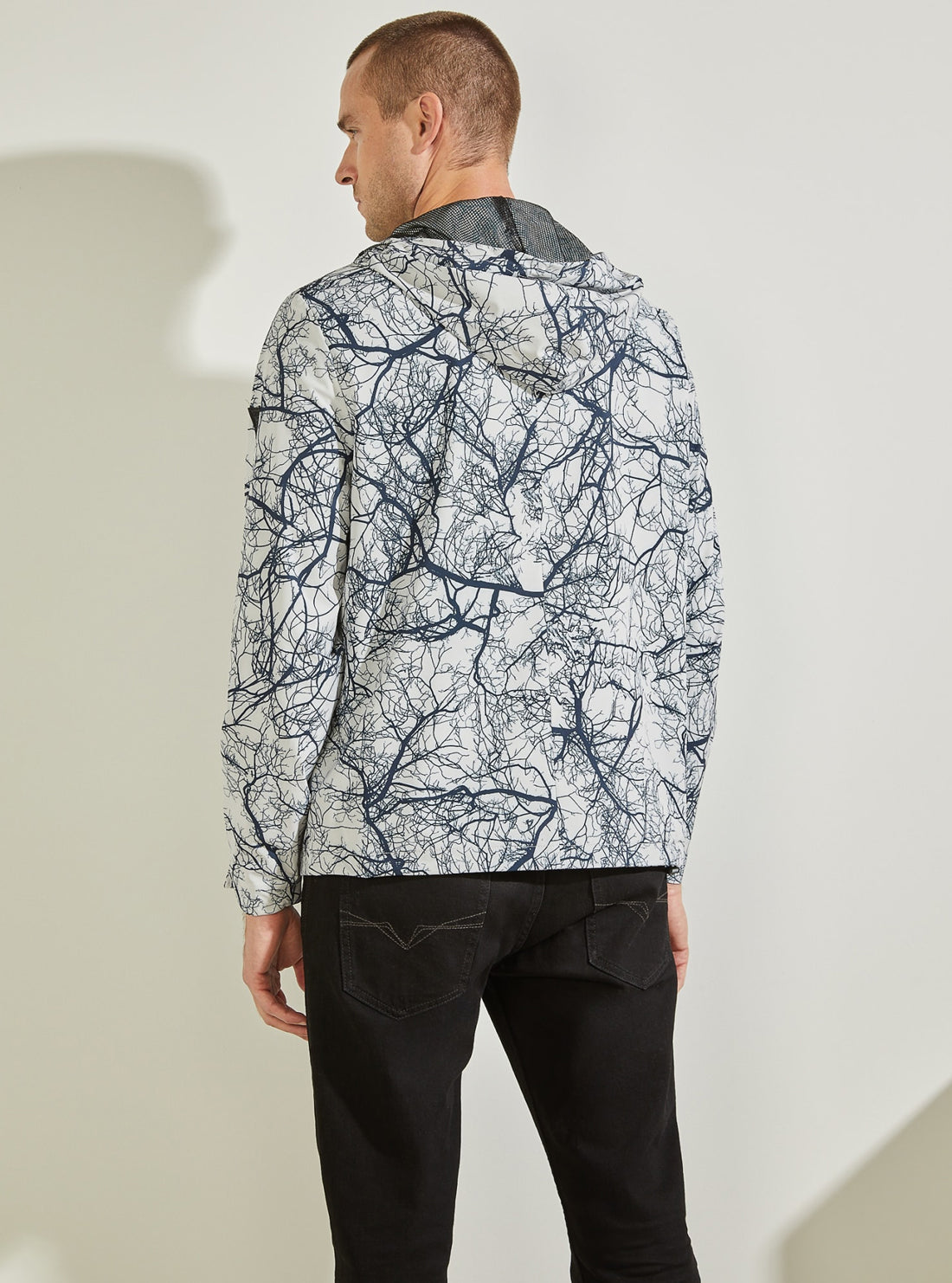 GUESS Mens Eco White Blue Tree Graphic Kaden Jacket U1BA15WDFJ0 Back View