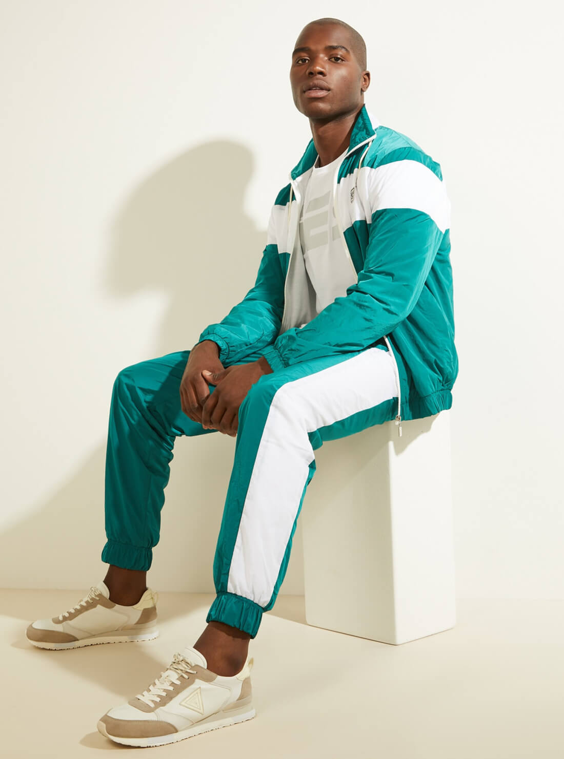 GUESS Men's Teal Nowell Zip-Up Active Jacket    U1BA39WO06F Full View 1