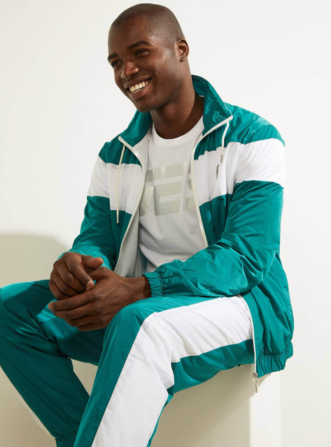 GUESS Men's Teal Nowell Zip-Up Active Jacket    U1BA39WO06F Close View