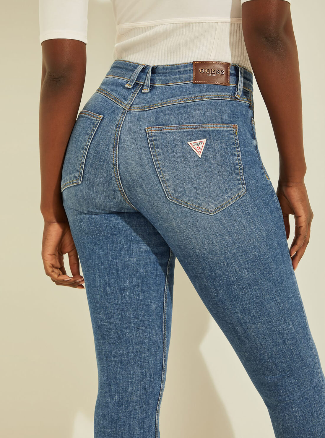 GUESS Womens 1981 High-Rise Skinny Denim Jeans in Blue Drum Wash W1BA28D4HG3 Detail View