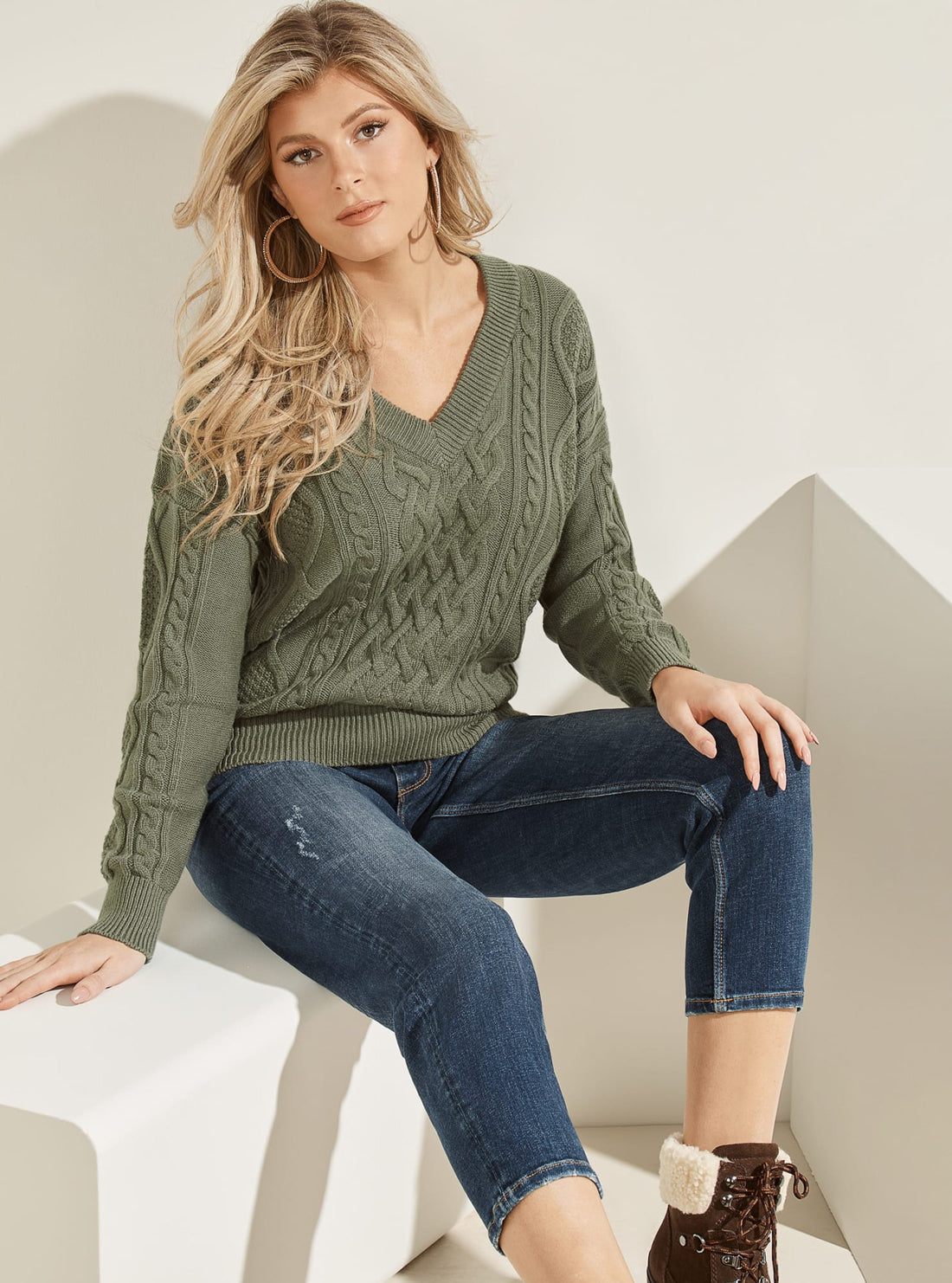 GUESS Womens Khaki Green Noemi Cable Knit Sweater Top W1BR50Z2QA0 Model  Front View