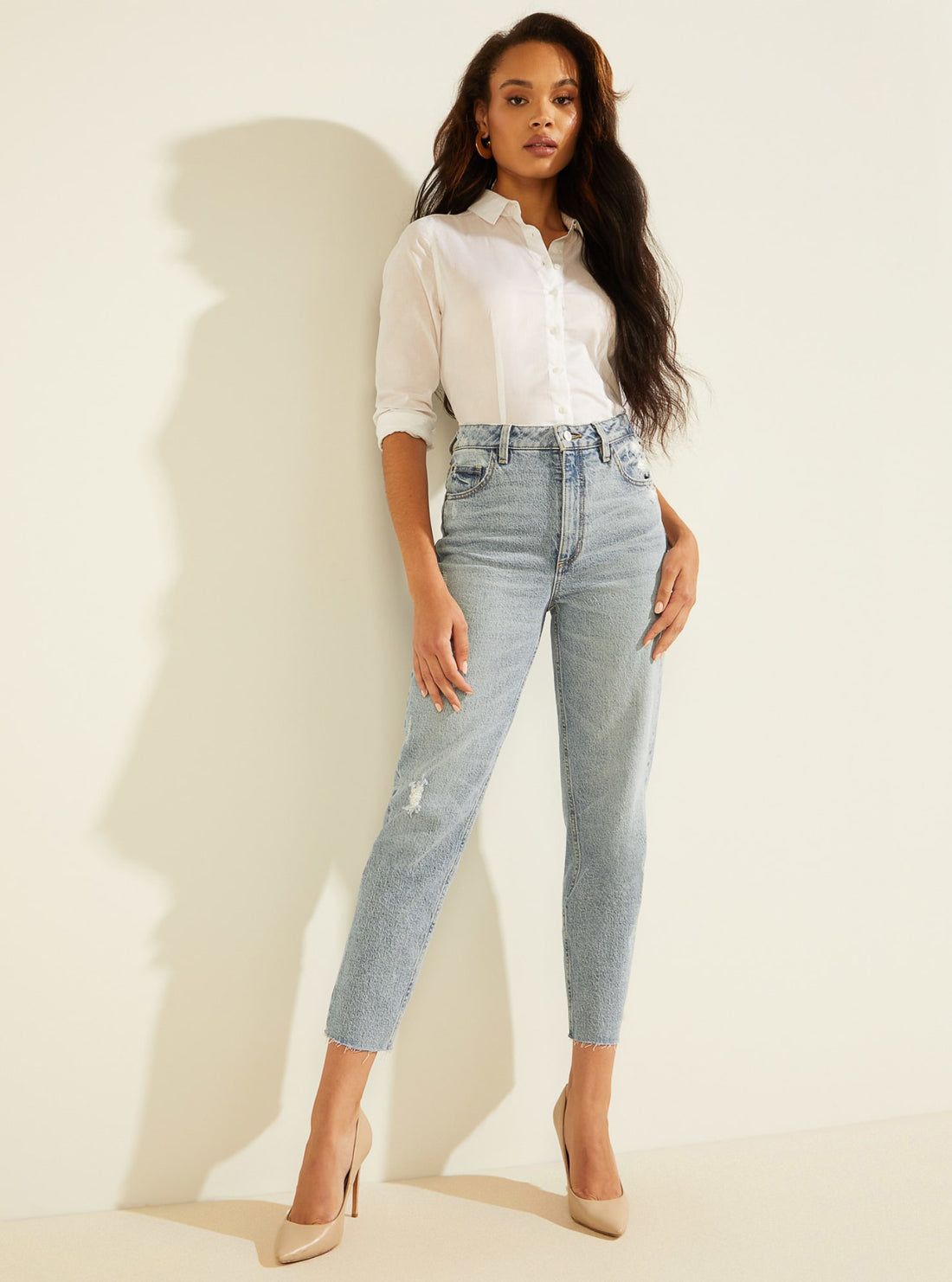 GUESS Womens Eco High-Rise Slim Mom Denim Jeans in Light Wash WBBA21D4K30 Full View