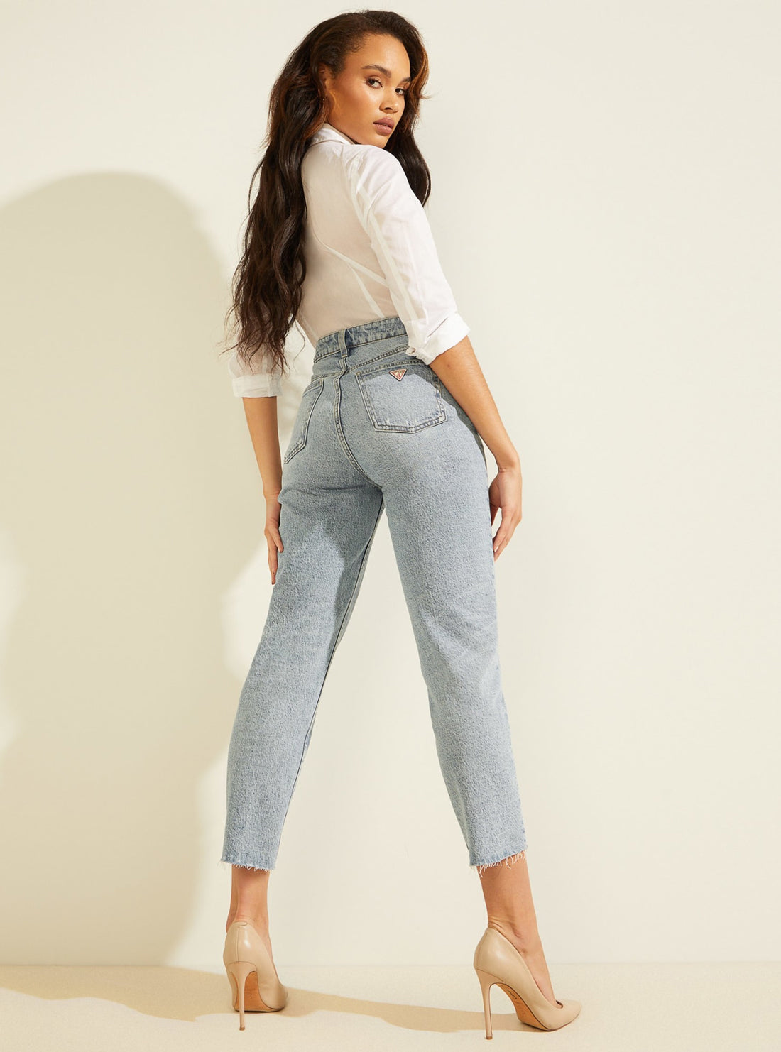 GUESS Womens Eco High-Rise Slim Mom Denim Jeans in Light Wash WBBA21D4K30 Back View