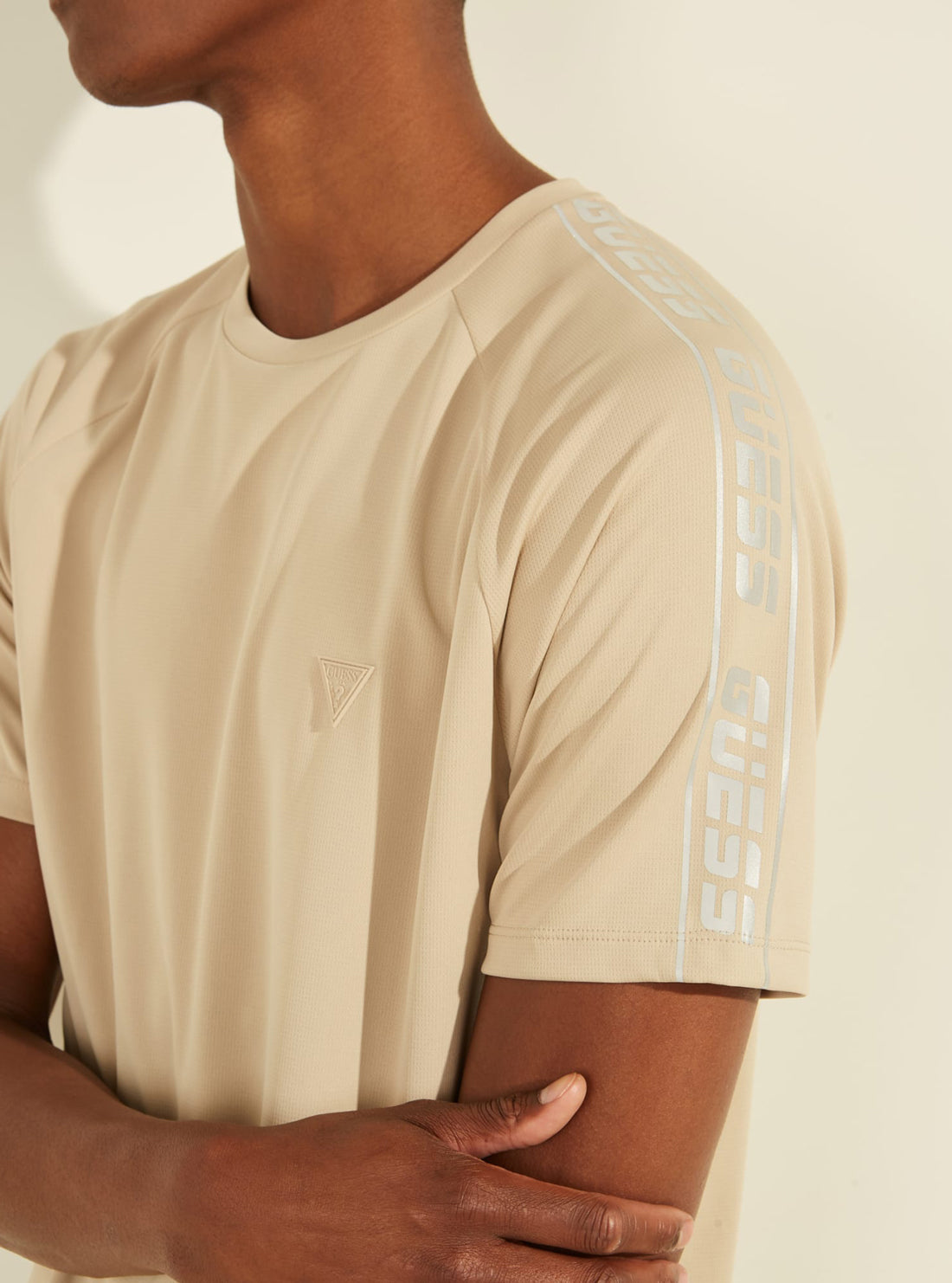 GUESS Mens Eco Beige Arnold Tech T-shirt U1YA14JR06M Detail View